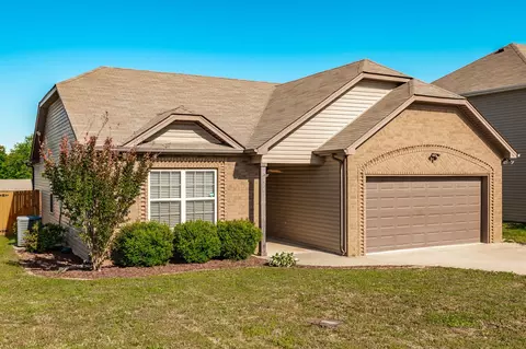 452 Golf Club Ln, Springfield, TN 37172
