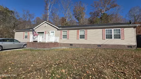 236 Loggers Ln, Clinton, TN 37716
