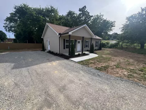 Exterior - 929 Terry St, Pulaski, TN 38478 photo 3 of 3