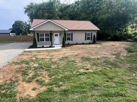 Exterior - 929 Terry St, Pulaski, TN 38478 photo 2 of 3