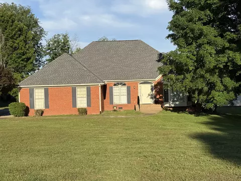 205 Ouida Ln, Columbia, TN 38401