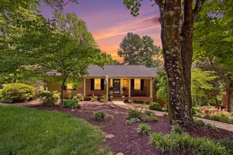 6207 Pine Marr Dr, Hixson, TN 37343