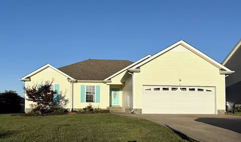 3797 N Jot Dr, Clarksville, TN 37040