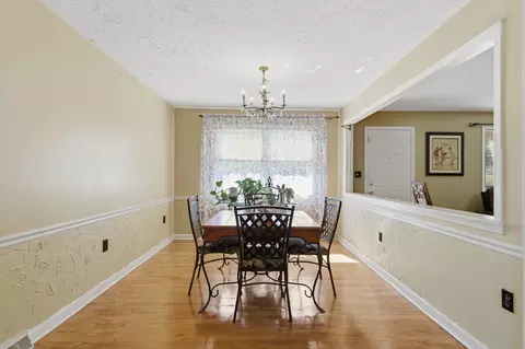 Dining - 442 Crescent Dr, Springfield, TN 37172 photo 1 of 2