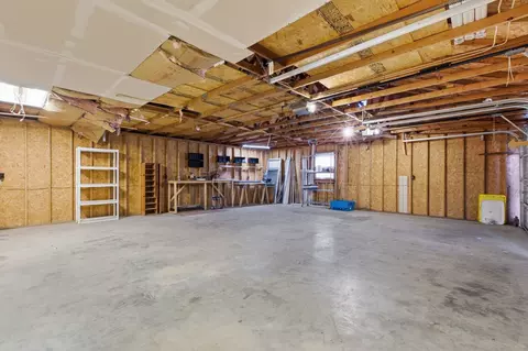 Other - 442 Crescent Dr, Springfield, TN 37172 photo 9 of 13