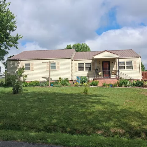 442 Crescent Dr, Springfield, TN 37172