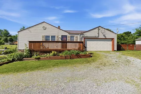 442 Crescent Dr, Springfield, TN 37172