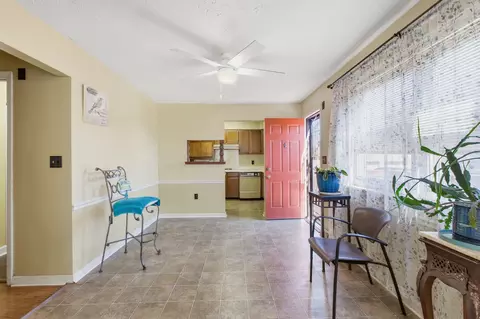 Entry Way - 442 Crescent Dr, Springfield, TN 37172 photo 1 of 1