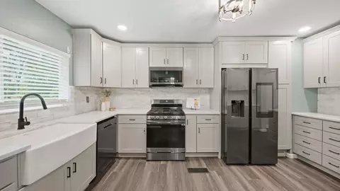 7807 Hixson Pike, Hixson, TN 37343