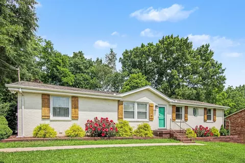 604 Dorothy Dr, Goodlettsville, TN 37072