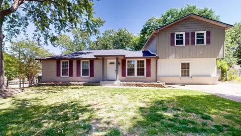 1930 Old Russellville Pike, Clarksville, TN 37043