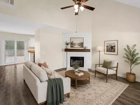 805 Childers Ct, La Vergne, TN 37086