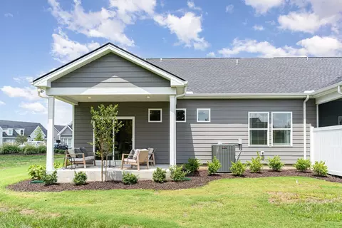 Exterior - 2304 Audubon Ln, Murfreesboro, TN 37128 photo 2 of 7