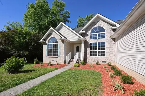 1251 Wentworth Dr, Gallatin, TN 37066