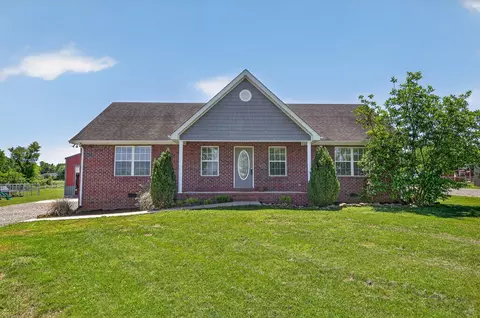 1014 Spire Way Dr, Castalian Springs, TN 37031