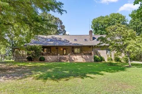 2401 Igou Ferry Rd, Soddy Daisy, TN 37379