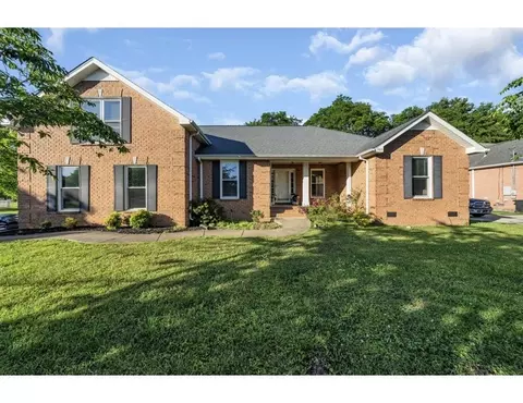 303 Andy Johns Dr, Smyrna, TN 37167