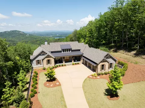 13 Arrow Mtn Dr SE, Cartersville, GA 30121