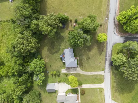 View/Area - 202 Contrary Rd, Burns, TN 37029 photo 2 of 3