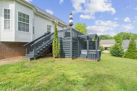 Exterior - 202 Contrary Rd, Burns, TN 37029 photo 7 of 15