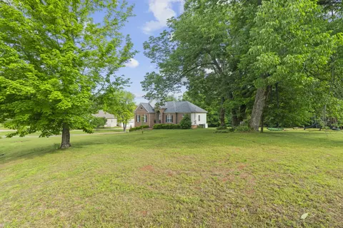 Exterior - 202 Contrary Rd, Burns, TN 37029 photo 8 of 15