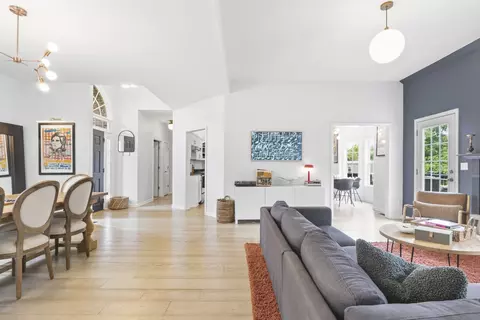 Entry Way - 202 Contrary Rd, Burns, TN 37029 photo 3 of 3