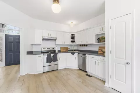 Kitchen - 202 Contrary Rd, Burns, TN 37029 photo 2 of 4