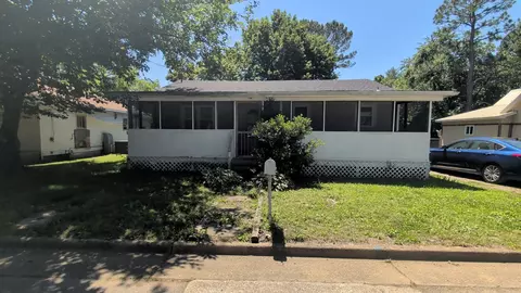 1305 Jones St, Dyersburg, TN 38024