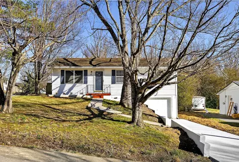 145 SE Oakland Trl SE, Cleveland, TN 37323