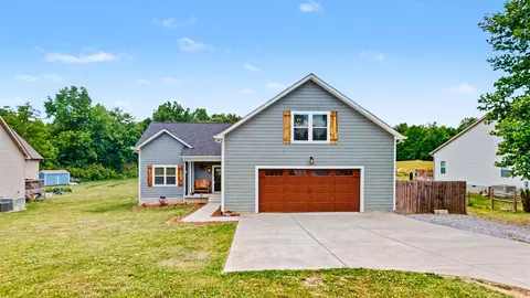 601 King Ridge Rd, Dowelltown, TN 37059