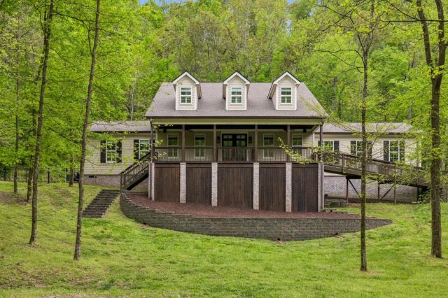 2288 N Berrys Chapel Rd, Franklin, TN 37069