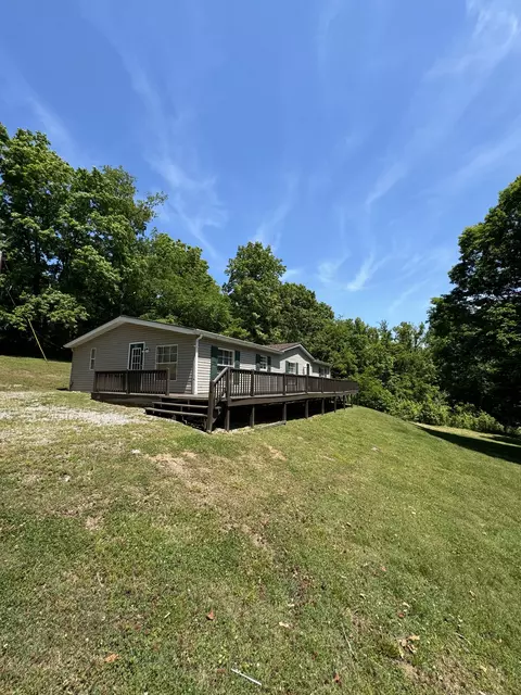 706 Laura Ln, Lebanon, TN 37087