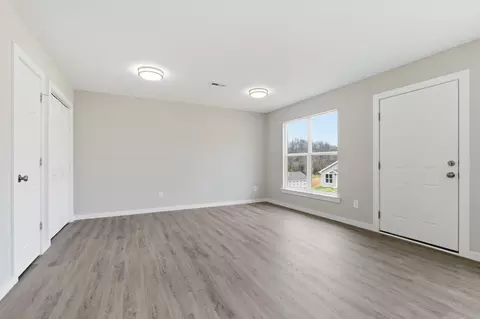 Living - 0 Hill Place Ct, Dickson, TN 37055 photo 2 of 4