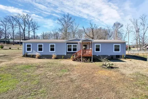 658 Stone Rd, Benton, TN 37307