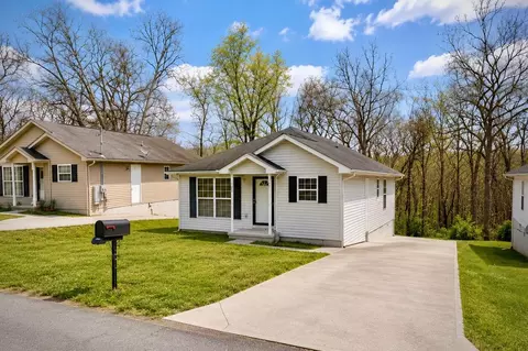 232 W Edison St, Alcoa, TN 37701