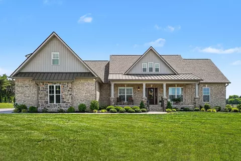 8002 Traditions Ln, Columbia, TN 38401