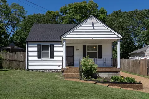 2133 Rosemary Ln, Nashville, TN 37210