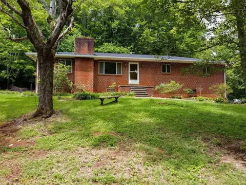 2568 E Highway 39, Englewood, TN 37329