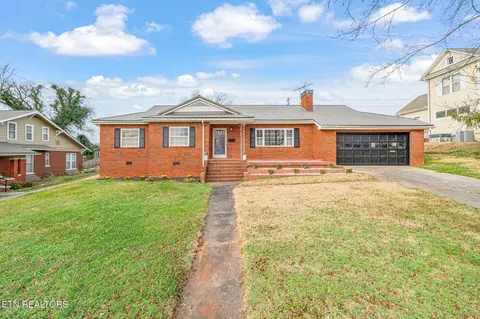 1225 N Main St, Sweetwater, TN 37874