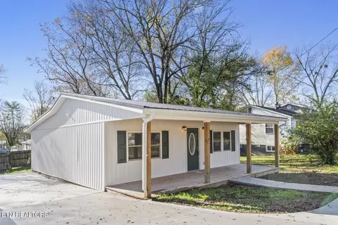 309 Riddle St, Athens, TN 37303