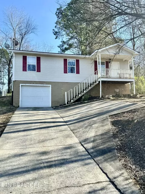 115 Elk St, Athens, TN 37303