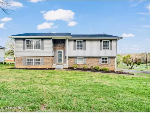 327 River Bend Dr, Loudon, TN 37774