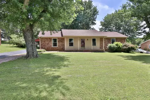 2317 Woodmont Dr, Springfield, TN 37172