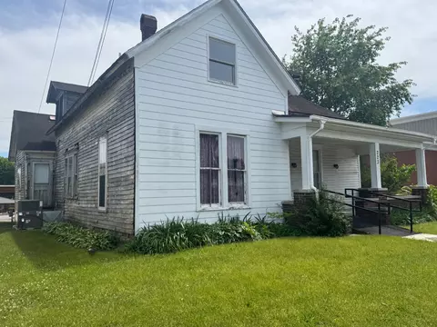 Exterior - 223 N Main St, Dickson, TN 37055 photo 3 of 6