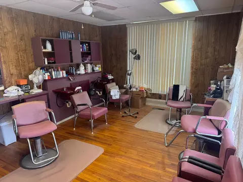 Other - 223 N Main St, Dickson, TN 37055 photo 1 of 2