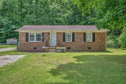 814 Cherokee Dr, New Johnsonville, TN 37134