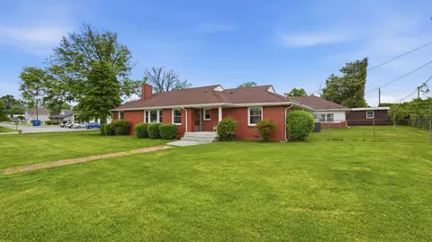 1401 Kefauver St, Manchester, TN 37355