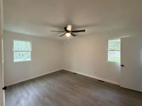 Bedroom - 920 Damron Loop, Counce, TN 38326 photo 2 of 3