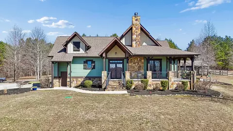 925 River Bluffs Dr, Jasper, TN 37347