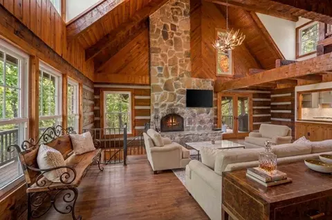 2318 Little Bend Rd, Signal Mountain, TN 37377